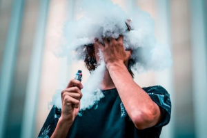 Merokok dan Vape